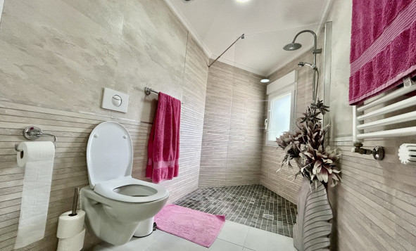 Reventa - 3. Casa indepiende - Cabo Roig - Costa Blanca Sur