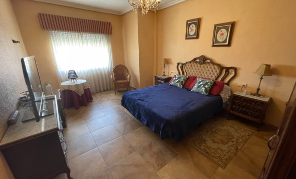 Reventa - 3. Casa indepiende - San Miguel de Salinas - pueblo