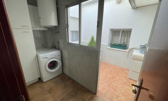 Reventa - 3. Casa indepiende - San Miguel de Salinas - pueblo