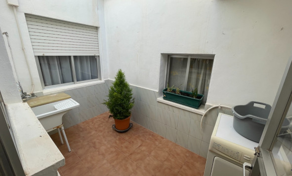 Reventa - 3. Casa indepiende - San Miguel de Salinas - pueblo