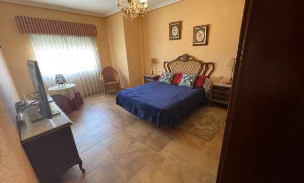 Reventa - 3. Casa indepiende - San Miguel de Salinas - pueblo