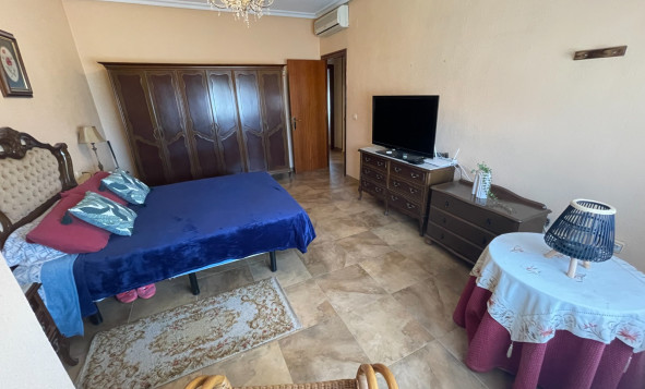 Reventa - 3. Casa indepiende - San Miguel de Salinas - pueblo