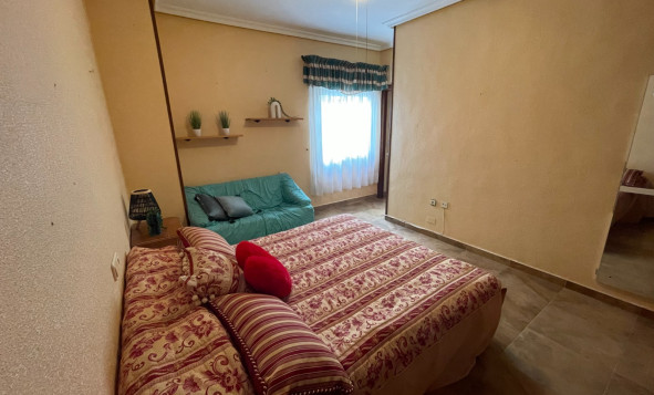 Reventa - 3. Casa indepiende - San Miguel de Salinas - pueblo