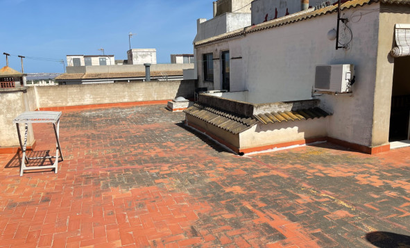 Reventa - 3. Casa indepiende - San Miguel de Salinas - pueblo