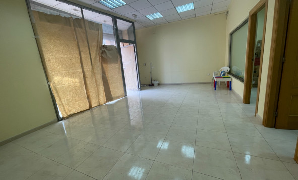 Reventa - Propiedades comerciales - Guardamar del Segura
