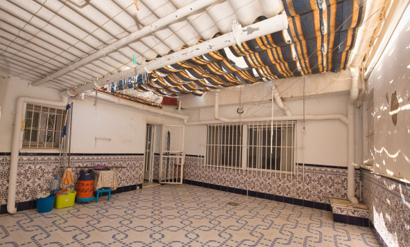 Herverkoop - 3. Vrijstaande villa - Benijófar - Costa Blanca Zuid
