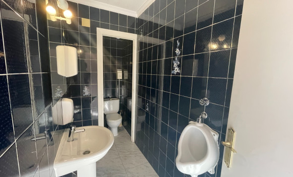 Reventa - Propiedades comerciales - Torrevieja - Comunidad Valenciana