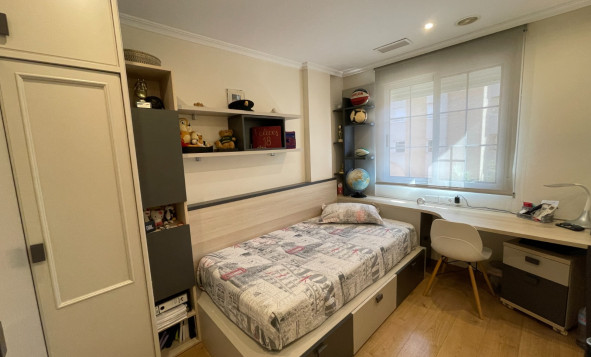 Resale - 2. Town house - Elche - Center