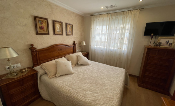 Resale - 2. Town house - Elche - Center