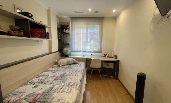 Resale - 2. Town house - Elche - Center