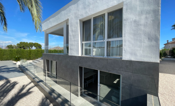 Resale - 3. Detached house - Orihuela - Costa Blanca South