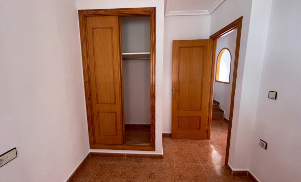 Reventa - 2. Chalet adosado - Los Montesinos - La Herrada