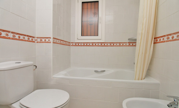 Reventa - 1. Apartamento / piso - Playa Flamenca - Costa Blanca Sur