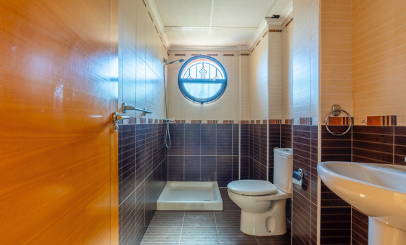 Resale - 3. Detached house - Villamartin - Costa Blanca South