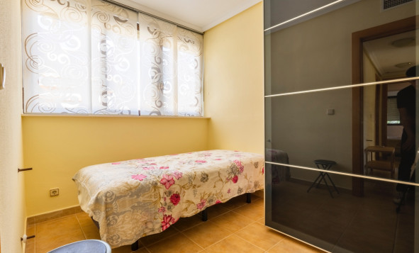 Resale - 3. Detached house - Villamartin - Costa Blanca South