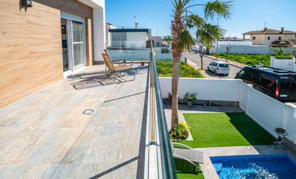 Reventa - 3. Casa indepiende - Pilar de la Horadada - Costa Blanca Sur