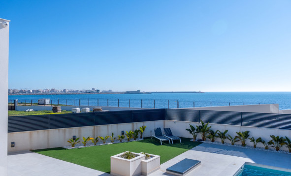 Herverkoop - 3. Vrijstaande villa - Torrevieja - Costa Blanca Zuid