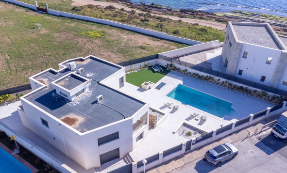 Herverkoop - 3. Vrijstaande villa - Torrevieja - Costa Blanca Zuid