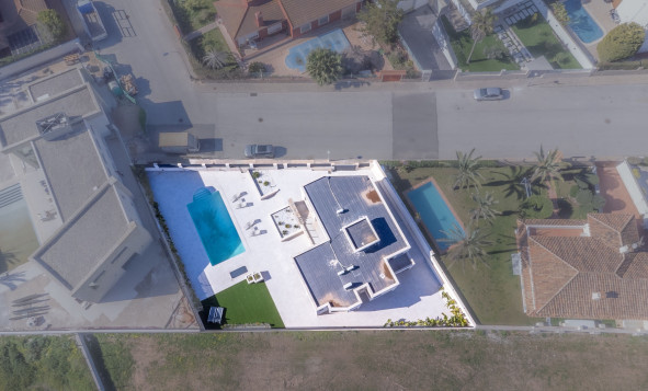 Herverkoop - 3. Vrijstaande villa - Torrevieja - Costa Blanca Zuid