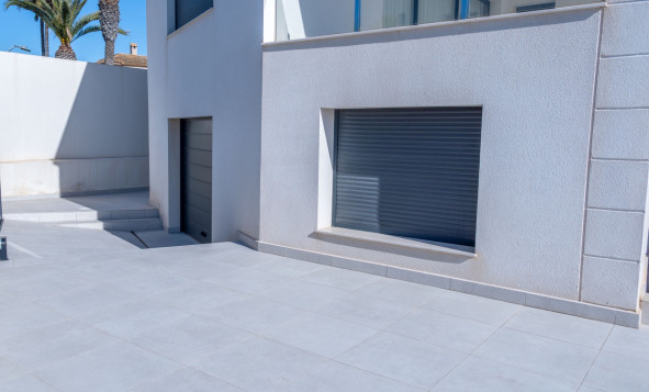 Herverkoop - 3. Vrijstaande villa - Torrevieja - Costa Blanca Zuid