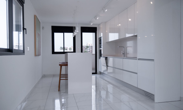 Herverkoop - 3. Vrijstaande villa - Torrevieja - Costa Blanca Zuid