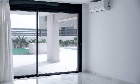 Herverkoop - 3. Vrijstaande villa - Torrevieja - Costa Blanca Zuid