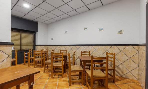 Resale - Commercial property - Torrevieja - Costa Blanca South