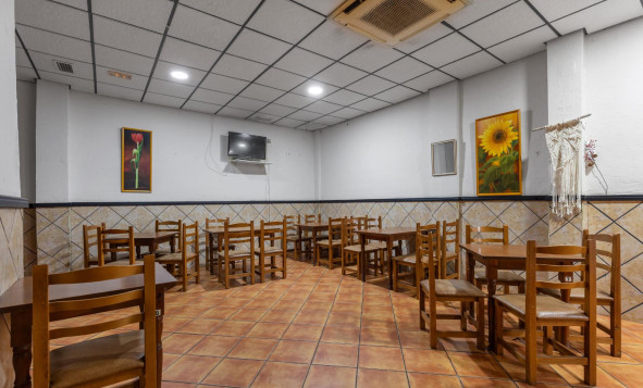 Resale - Commercial property - Torrevieja - Costa Blanca South