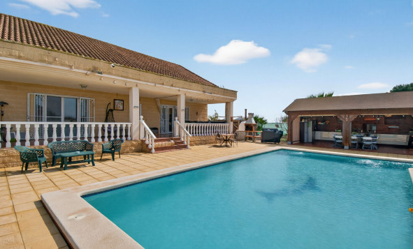 Resale - 7. Finca / Country property - Albatera - Albatera - Country