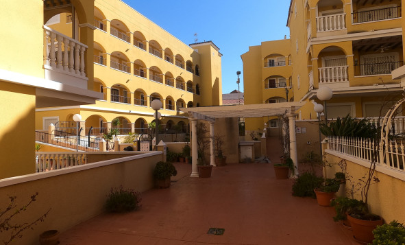 Reventa - 1. Apartamento / piso - Algorfa - Costa Blanca Sur