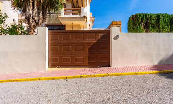 Reventa - 3. Casa indepiende - Orihuela Costa - Costa Blanca Sur