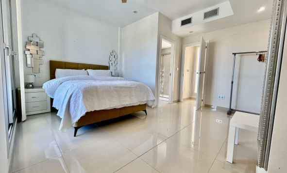 Resale - 3. Detached house - Villamartin - Costa Blanca South