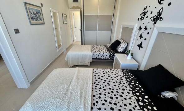 Resale - 3. Detached house - Villamartin - Costa Blanca South