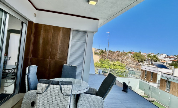 Resale - 3. Detached house - Villamartin - Costa Blanca South