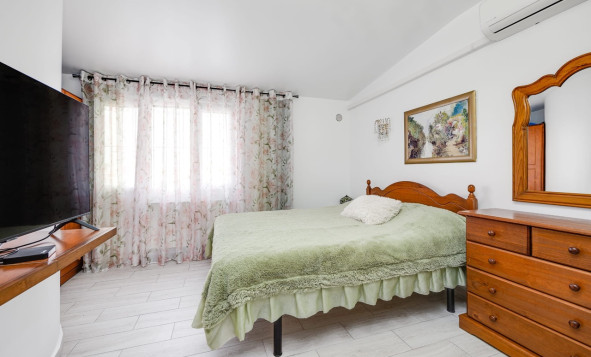 Resale - 2. Town house - Torrevieja - Costa Blanca South