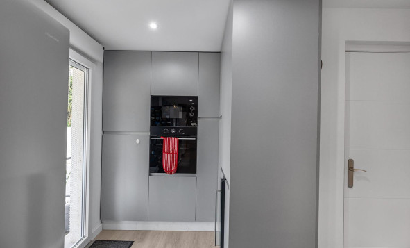 Resale - 3. Detached house - Guardamar del Segura - Urbanizaciones