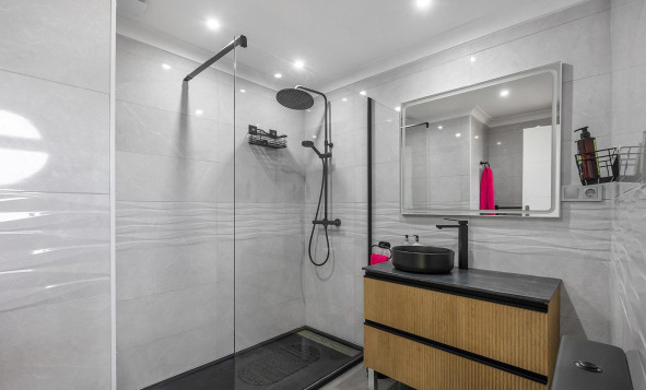 Resale - 3. Detached house - Guardamar del Segura - Urbanizaciones