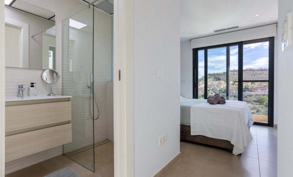 Resale - 3. Detached house - Benijófar - Costa Blanca South