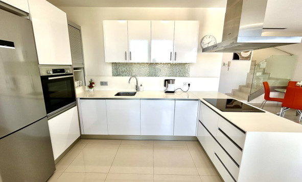 Resale - 3. Detached house - Villamartin - Costa Blanca South