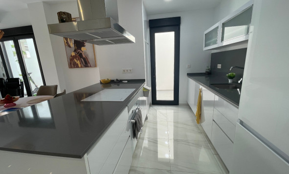 Reventa - 3. Casa indepiende - Benijófar - Costa Blanca Sur