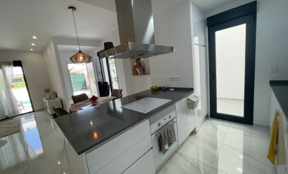 Reventa - 3. Casa indepiende - Benijófar - Costa Blanca Sur