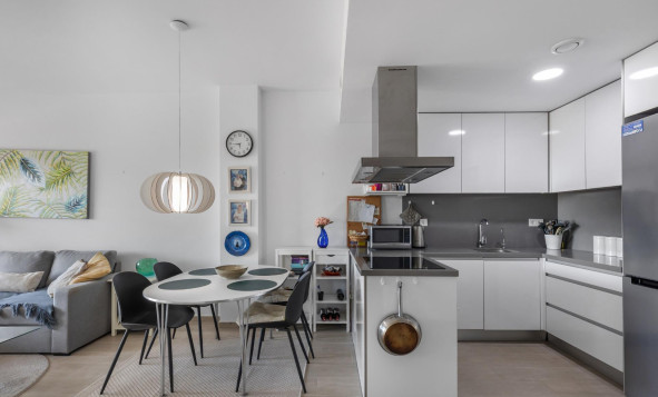 Herverkoop - 1. Appartement / flat - Torrevieja - Costa Blanca Zuid