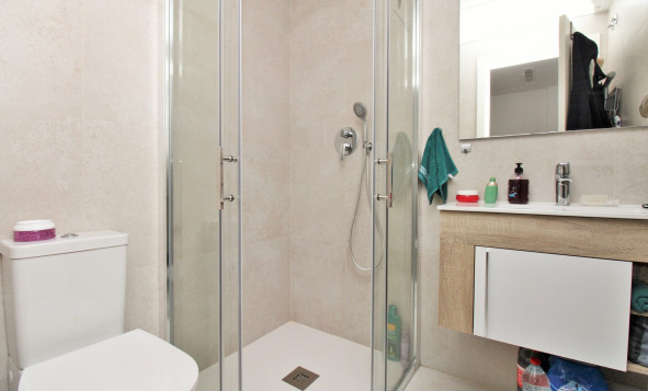 Resale - 2. Town house - Villamartin - Costa Blanca South