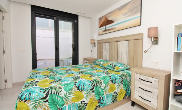 Resale - 2. Town house - Villamartin - Costa Blanca South