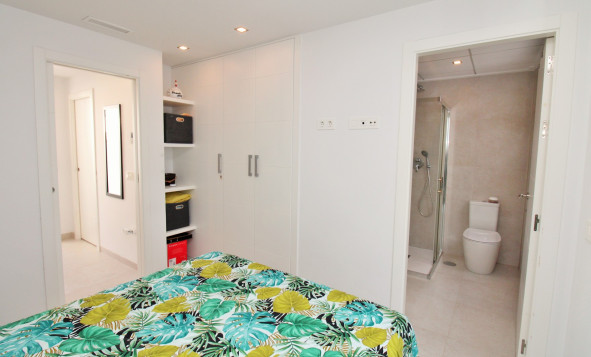 Resale - 2. Town house - Villamartin - Costa Blanca South