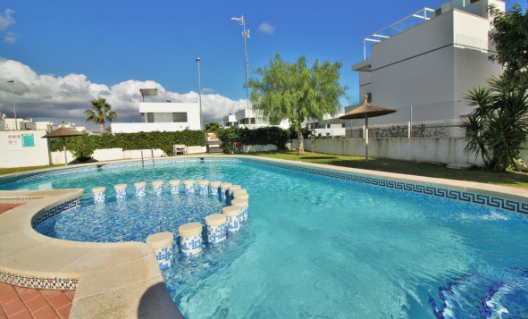 Resale - 2. Town house - Villamartin - Costa Blanca South