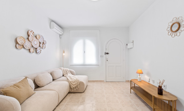 Reventa - 2. Chalet adosado - La Florida - Costa Blanca Sur