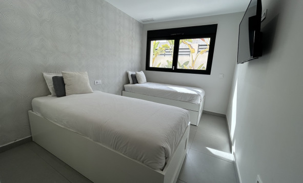 Resale - 3. Detached house - Los Balcones - Costa Blanca South