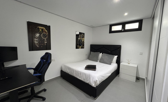 Resale - 3. Detached house - Los Balcones - Costa Blanca South