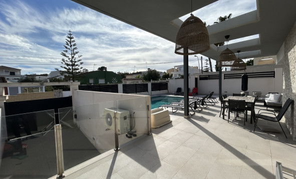 Resale - 3. Detached house - Los Balcones - Costa Blanca South